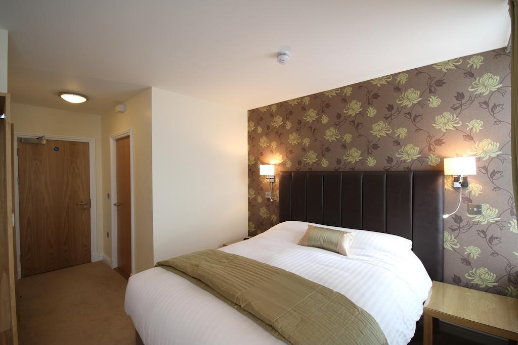 The Lion Hotel Blaenavon Room photo