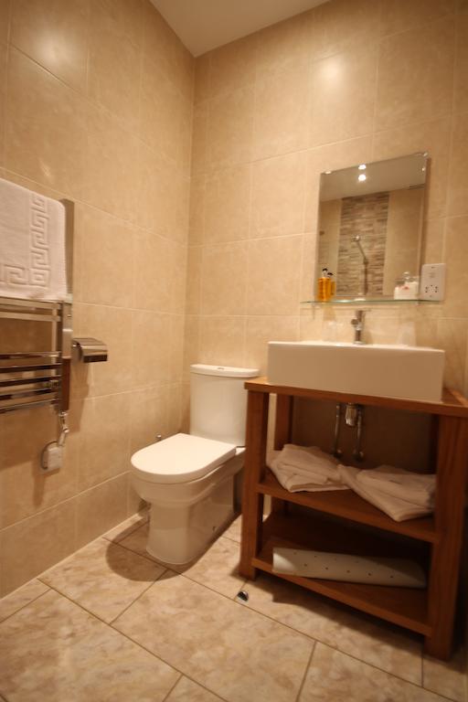 The Lion Hotel Blaenavon Room photo